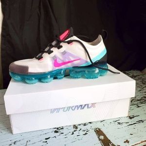 Nike VaporMAX Sneakers NWT Never Worn